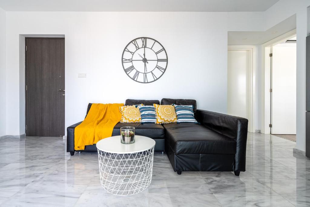Ларнака: Oyster 1-BR Apt in Larnaca