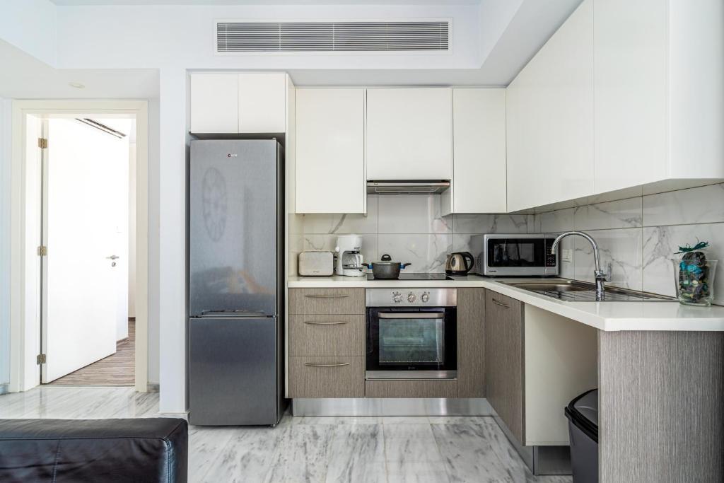 Ларнака: Oyster 1-BR Apt in Larnaca