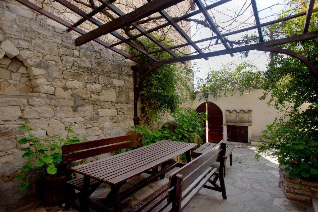 Какопетрия: The Old Olive Mill House By TrulyCyprus