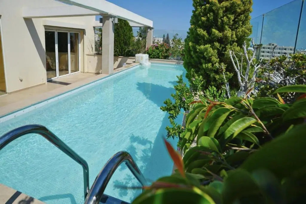 Пафос: Paphos luxury penthouse 175 sq.m / 10 minutes drive to the sea