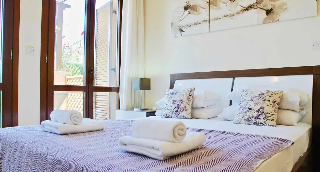 Куклия: 2 bedroom Apartment Pomos with garden and sea views, Aphrodite Hills Resort