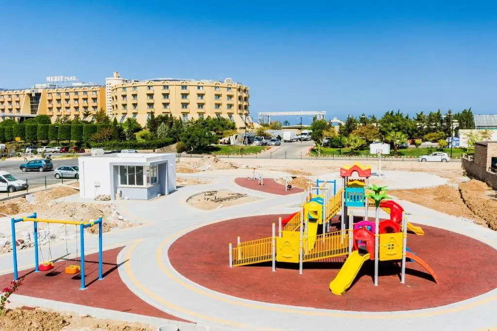 Кирения: Comfortable One-Bedroom Apartment near the Sea and Casino Merit Park Sel 2-6