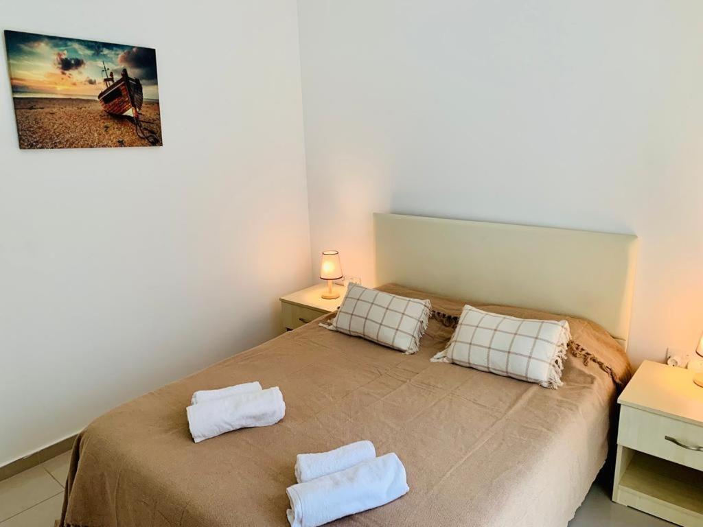 Алсанджак: Beautiful & Quiet Two-Bedroom Apartment with Private Garden Lukomorye C1