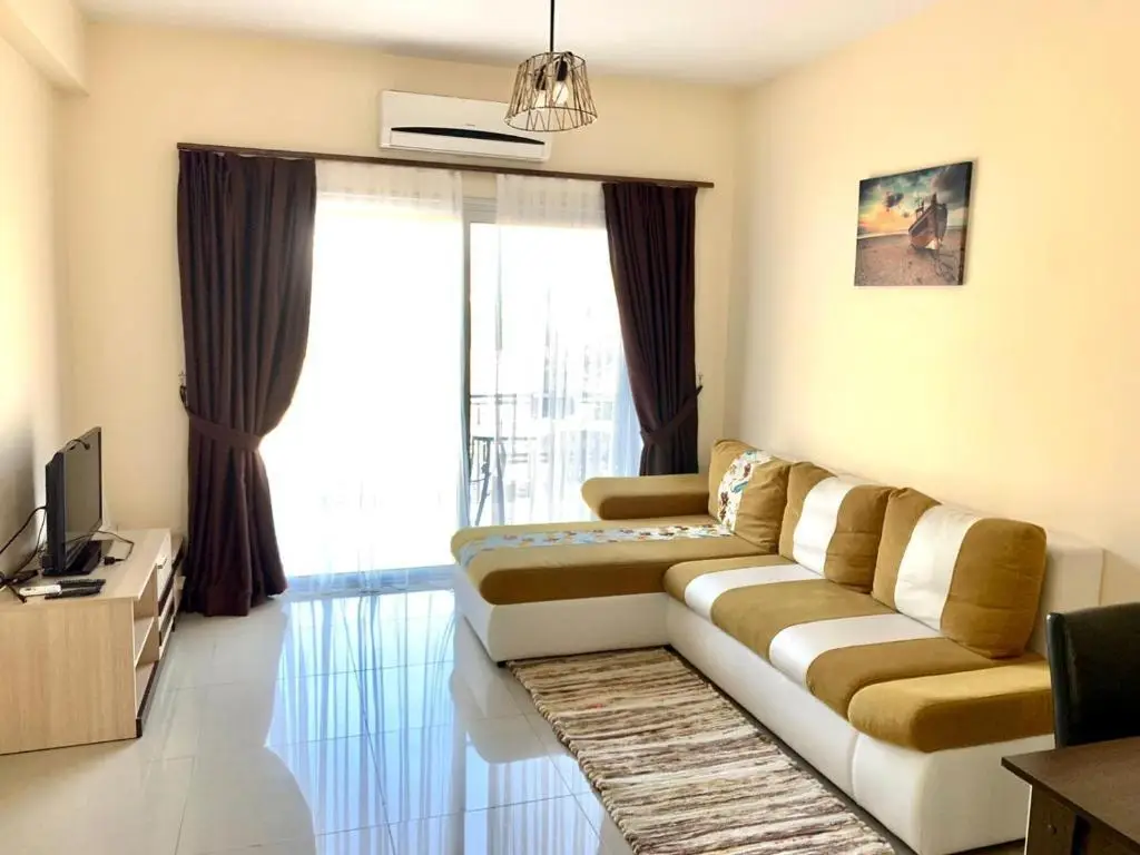 Алсанджак: Amazing Two-Bedroom Apartment in Residence Lukomorye D1 with Private Garden