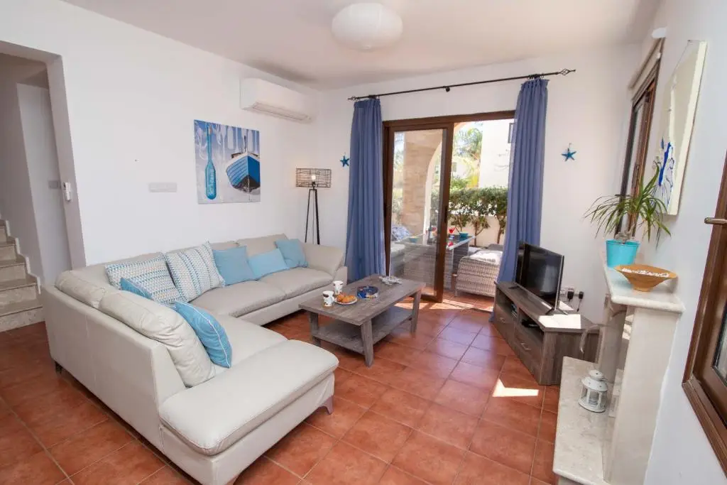 Айя-Напа: Villa Ionion 27