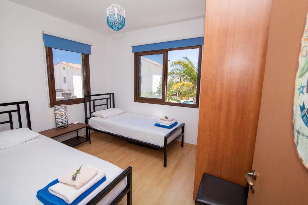 Айя-Напа: Villa Ionion 27