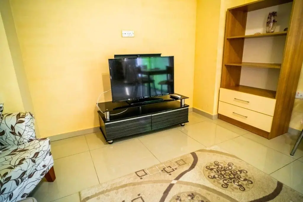 Кирения: Beautiful Two-Bedroom Apartment near the Sea Sel 6-5