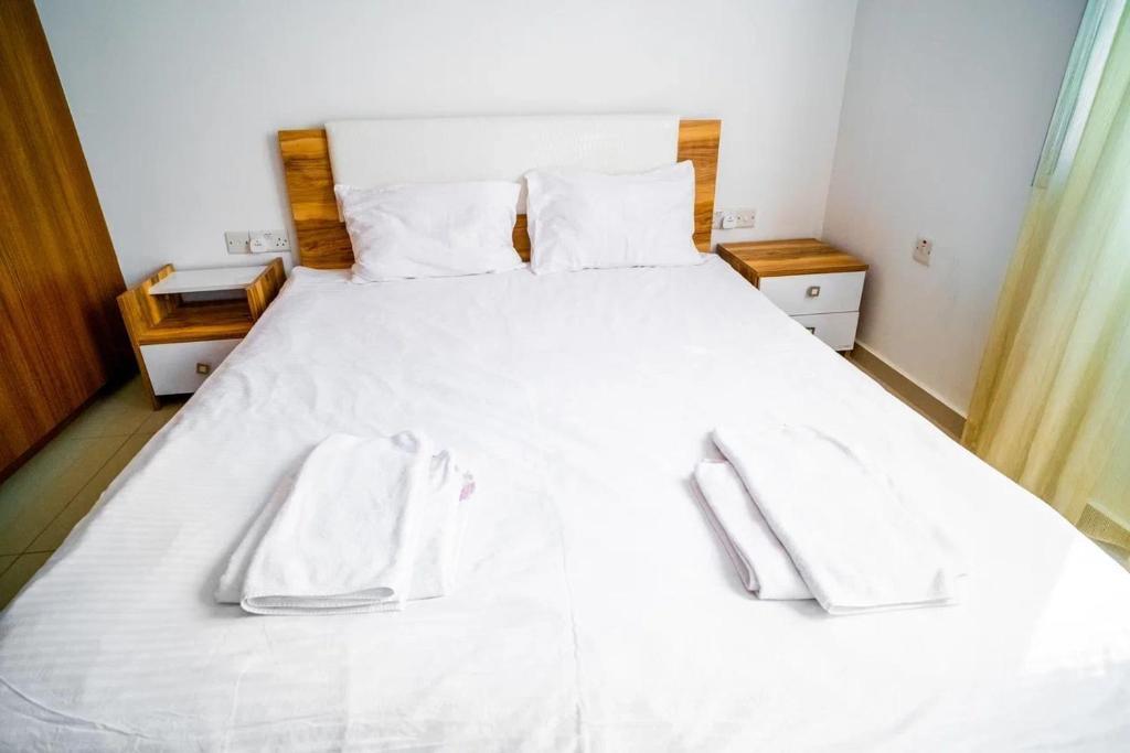 Кирения: Beautiful Two-Bedroom Apartment near the Sea Sel 6-5