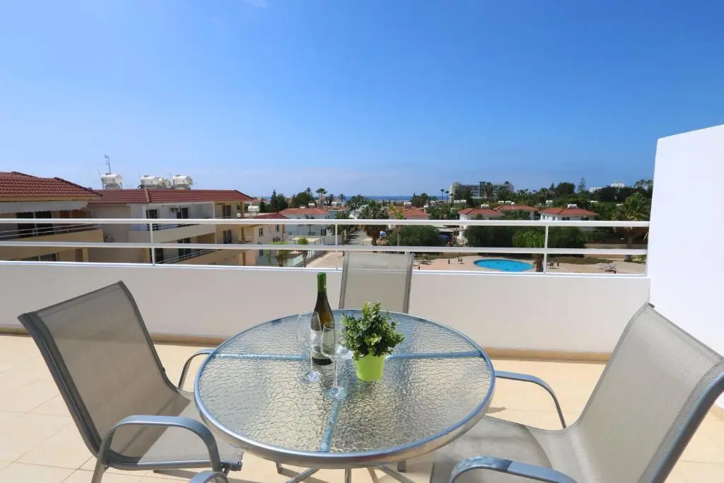Айя-Напа: Nissi 3 Amazing Sea View Apartment