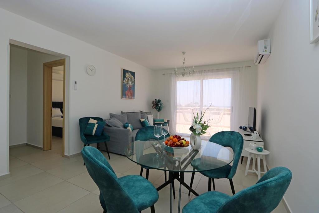 Айя-Напа: Nissi 3 Amazing Sea View Apartment