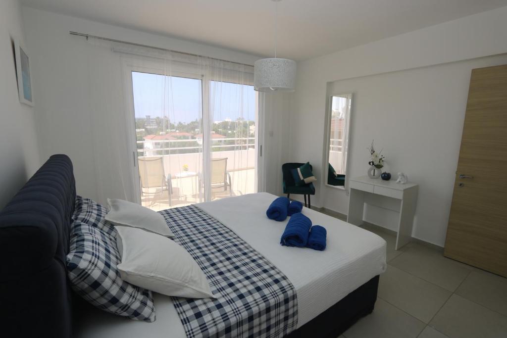 Айя-Напа: Nissi 3 Amazing Sea View Apartment
