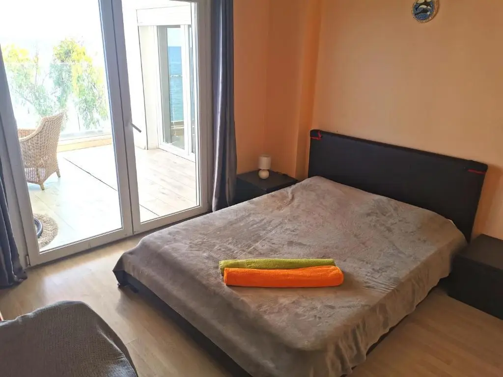 Гермасойя: Lovely Seafront Place on 1st line with Sea&Mountain view in Green Peaceful GalatexComplex