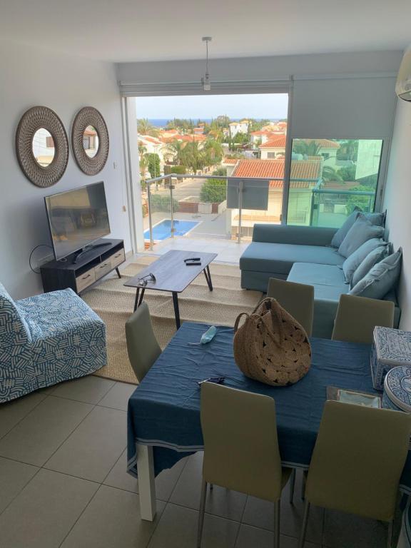 Протарас: One-bedroom beach apartment, 30m from the best beach