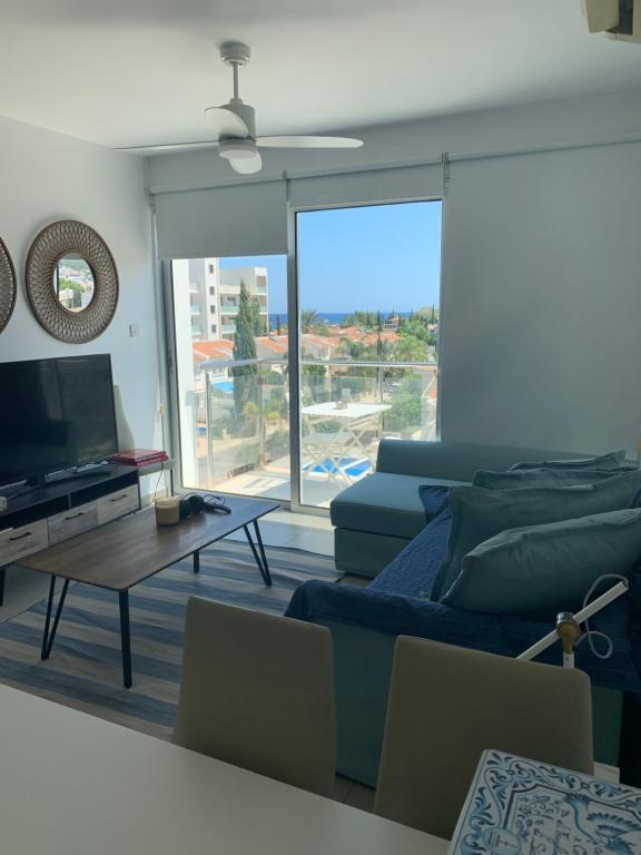 Протарас: One-bedroom beach apartment, 30m from the best beach