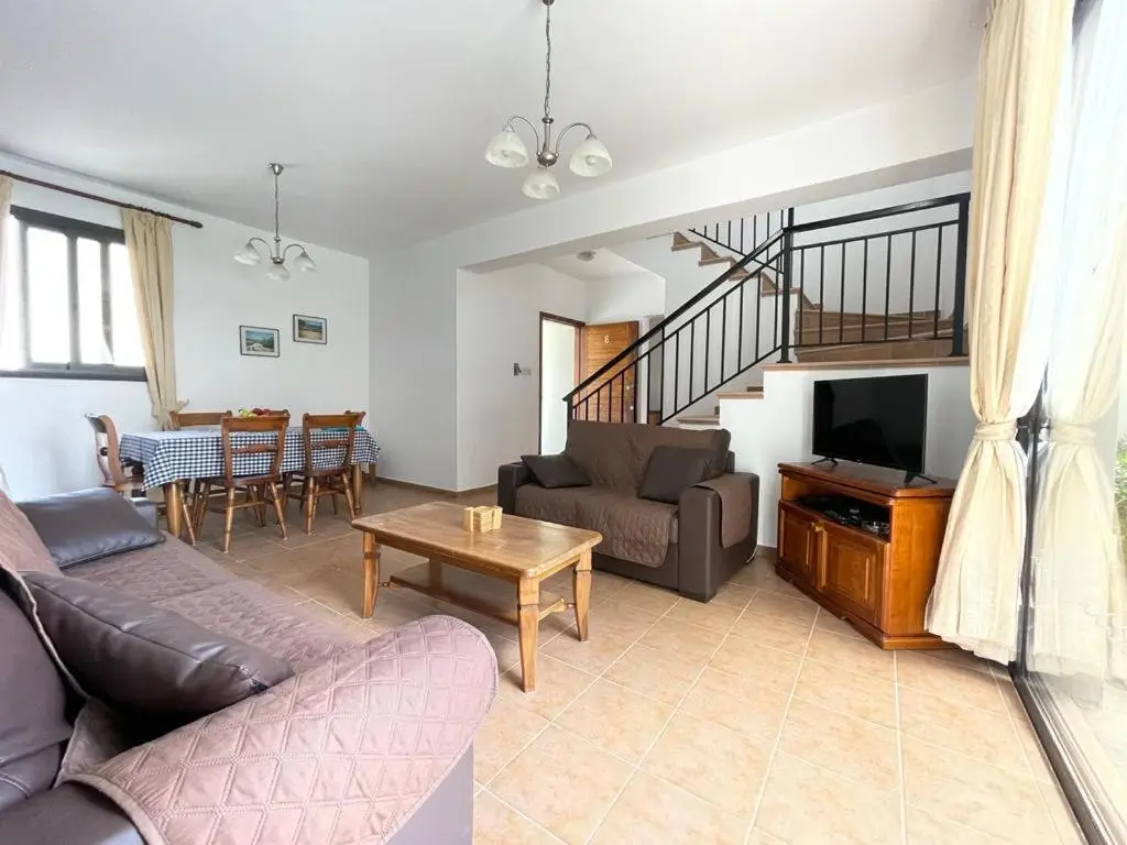 Киссонерга: Spacious 3 bedroom villa private pool