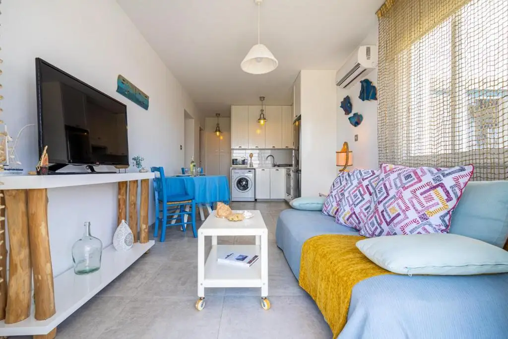 Перволия: 1- Bedroom Apartment near Meneou Beach