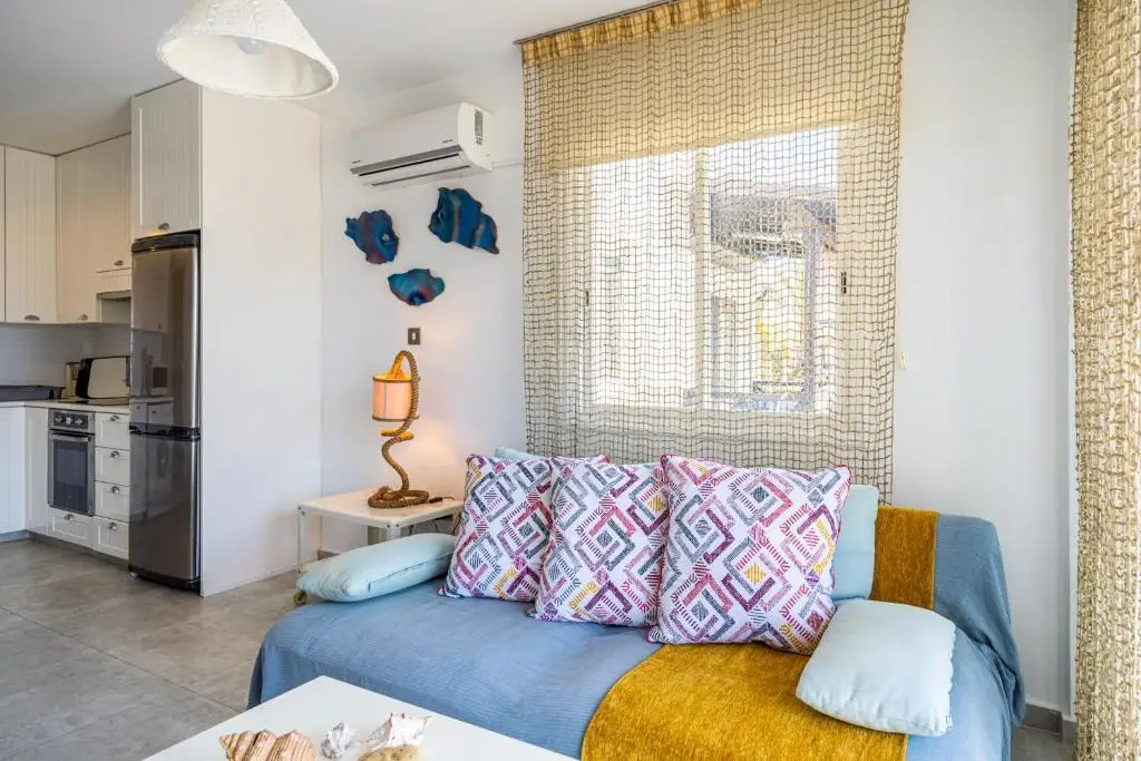 1- Bedroom Apartment near Meneou Beach — фото 1