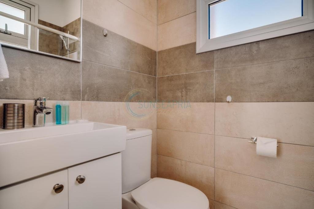 Паралимни: Dream 3bdr villa with private pool near the beach!