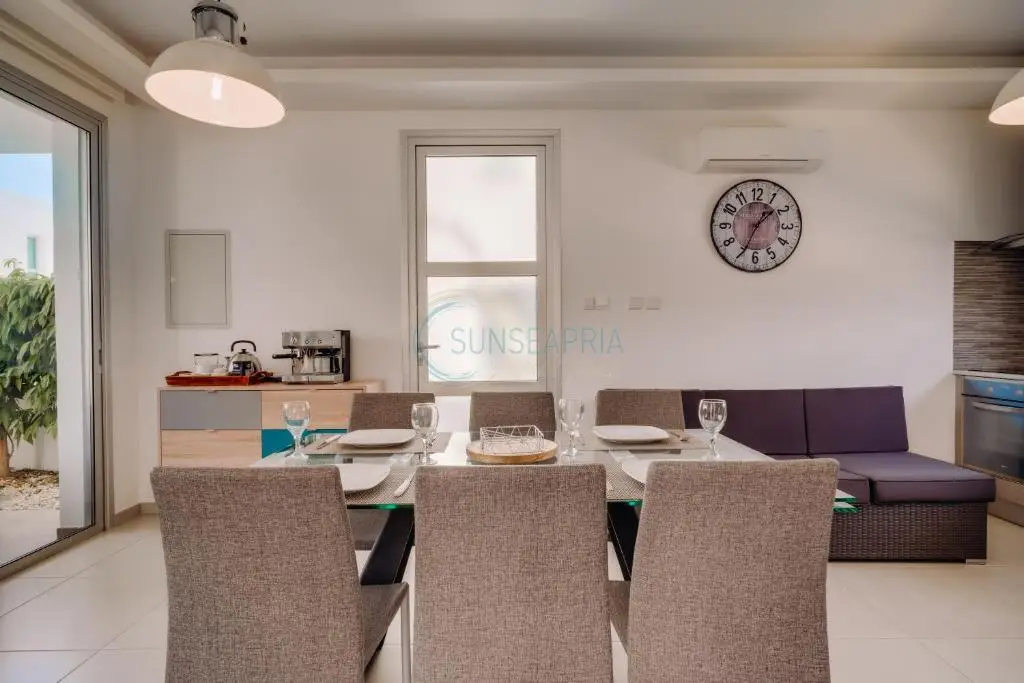 Паралимни: Dream 3bdr villa with private pool near the beach!