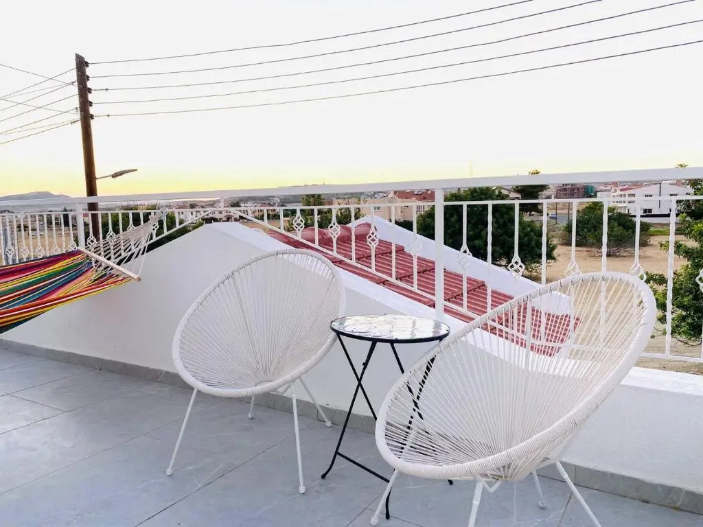 Гекиткале: Exclusive Villa Larnaca - up to 8 sleeps - 2 min from BEACH - Big Private Pool