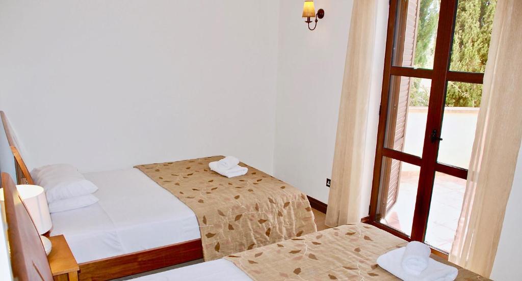 Куклия: 2 bedroom Apartment Artemis with two communal pools, Aphrodite Hills Resort