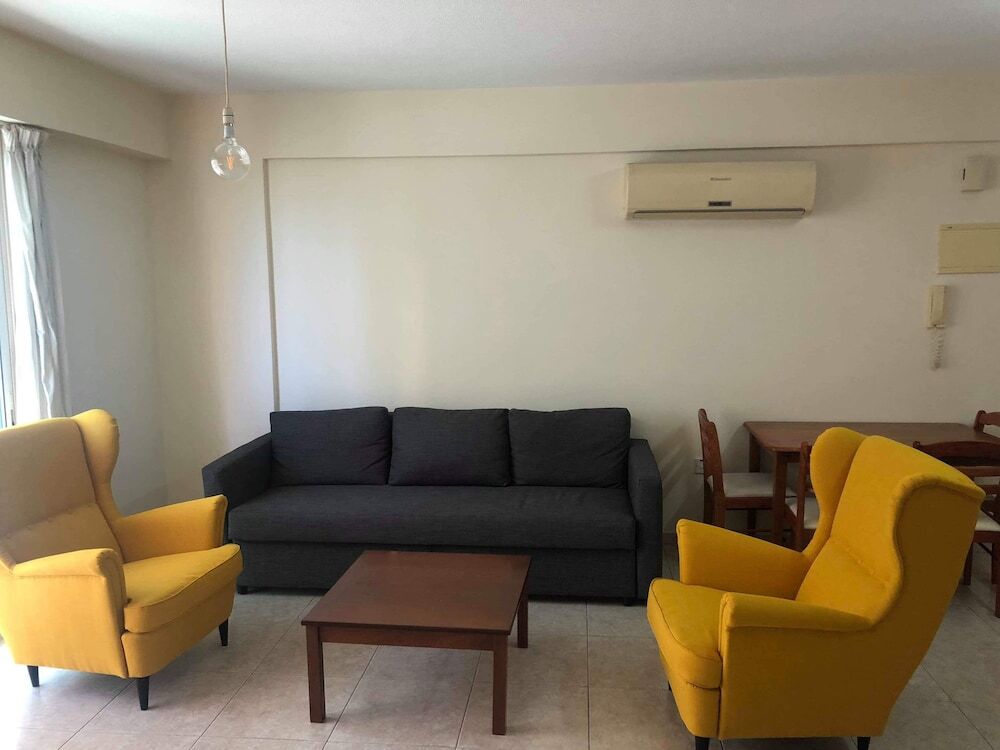 Ларнака: 1 Bedroom Apartment Near The Beach