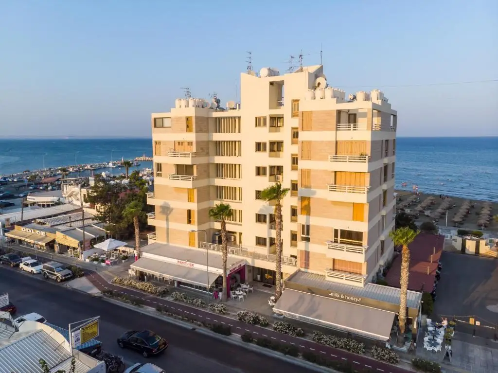 Lazuli Beachfront Apartment 254 — фото 1