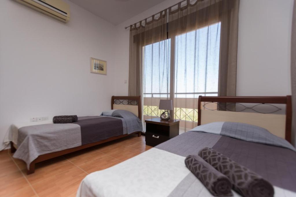 Паралимни: Dafni seaview villa 13