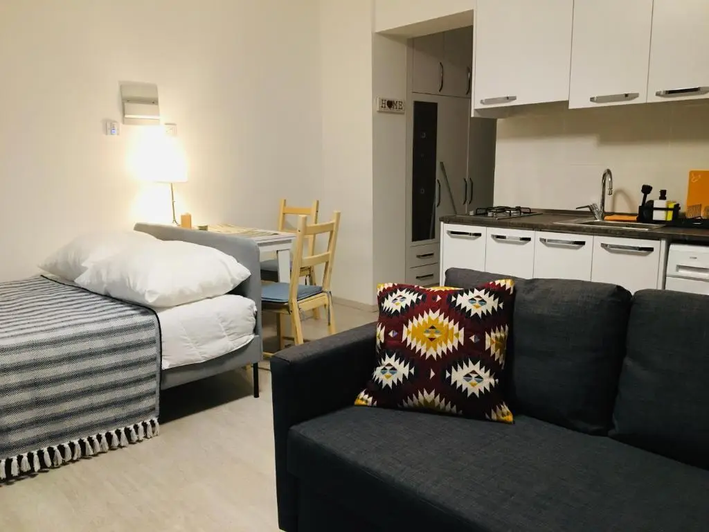 Авгору: Royal Life Residence Poseidon Studio