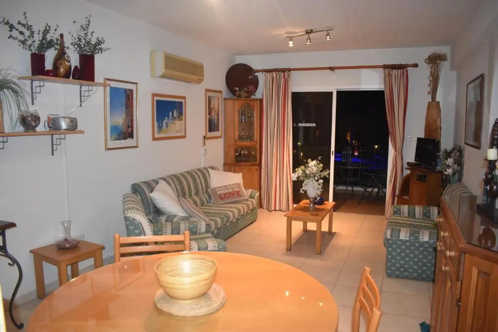 Пафос: Sirena Sunrise Apartment 125