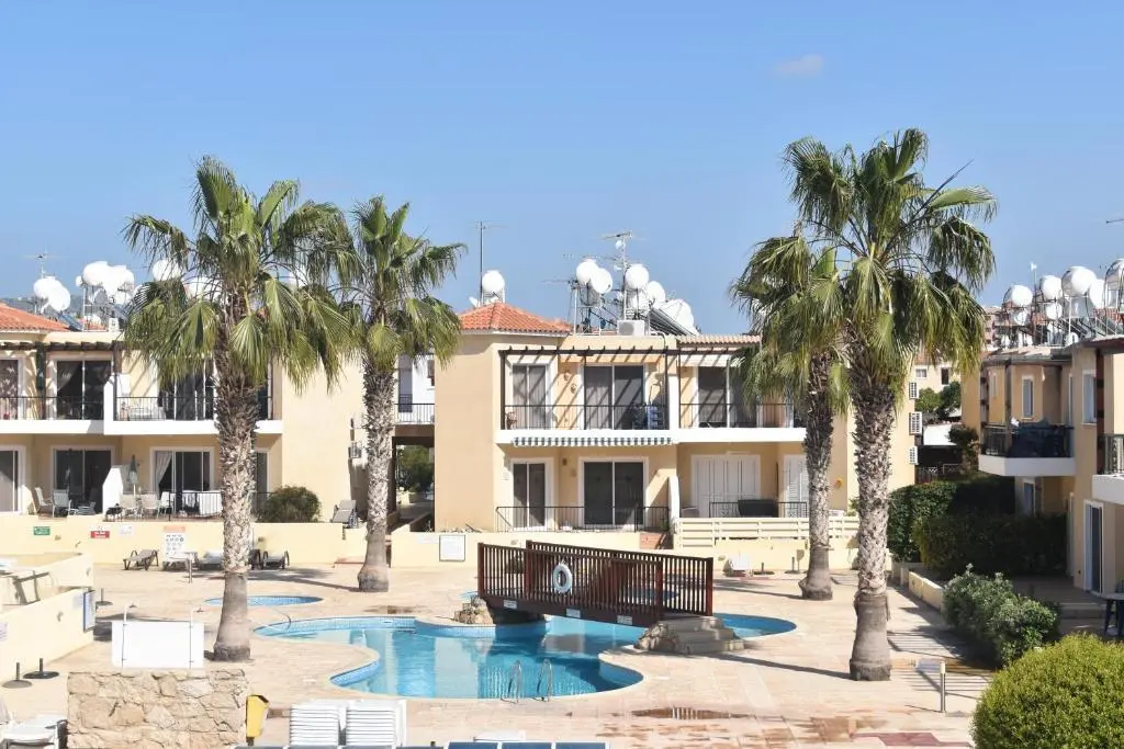 Пафос: Sirena Sunrise Apartment 125
