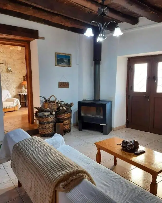 Какопетрия: John' S House in Omodos (Adults Only)