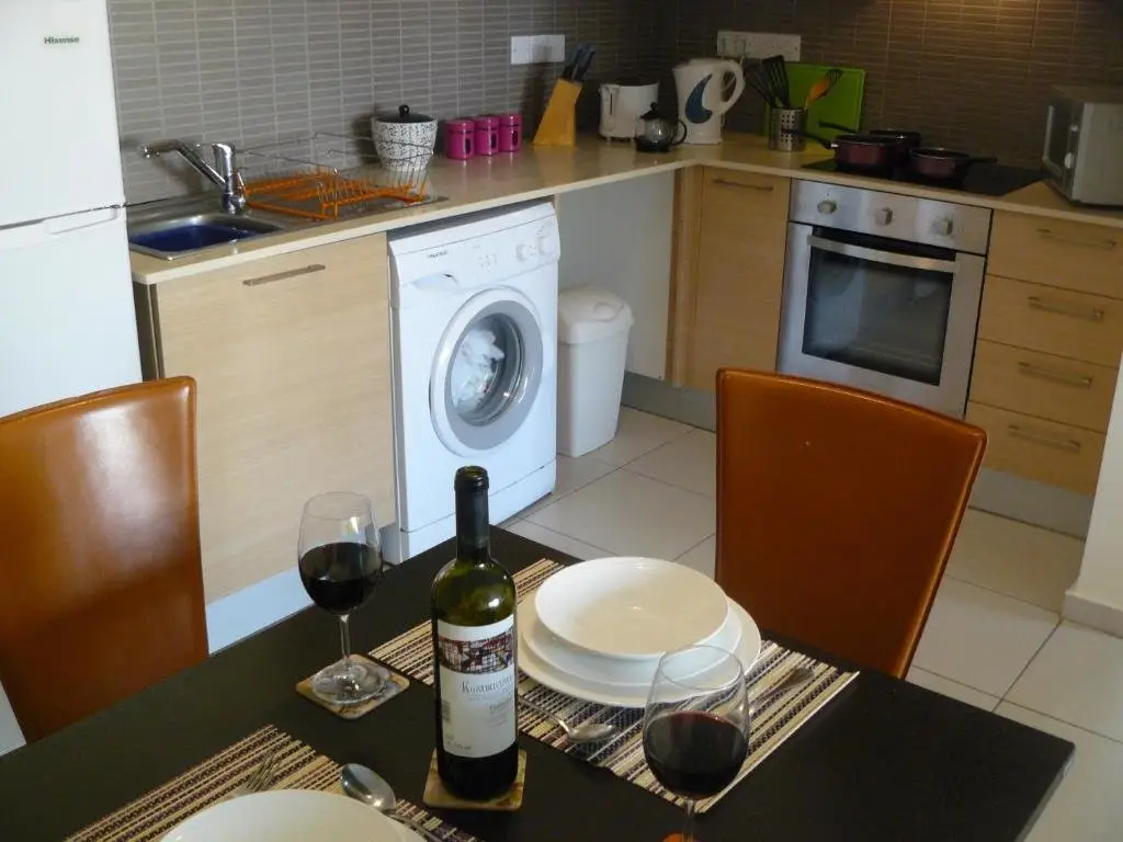 Гекиткале: Pyla Gardens E108