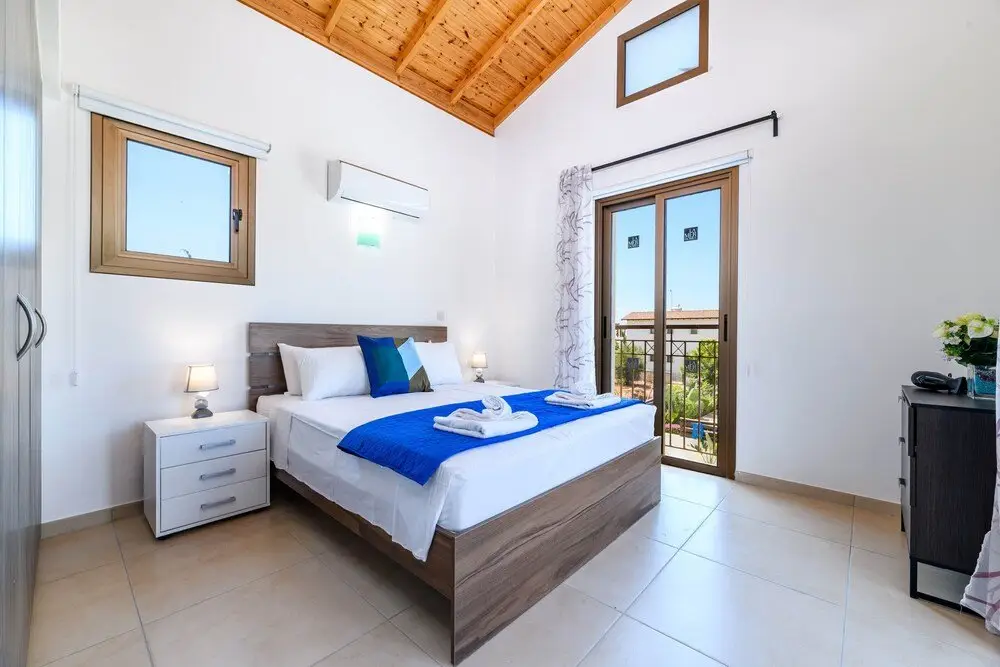 Айя-Напа: Kymma Villa 12