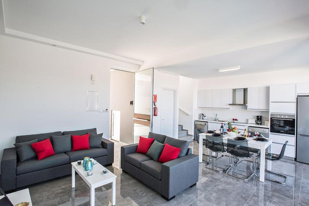 Протарас: Villa Olive Silver Brand New Contemporary 2BDR Protaras Villa with Private Pool