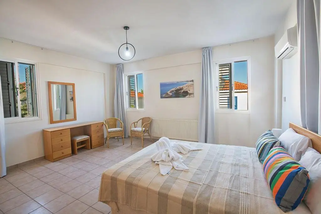 Протарас: Villa Ayia Triada Beautiful 5BDR Villa with Pool Close to all Beaches and Amenities