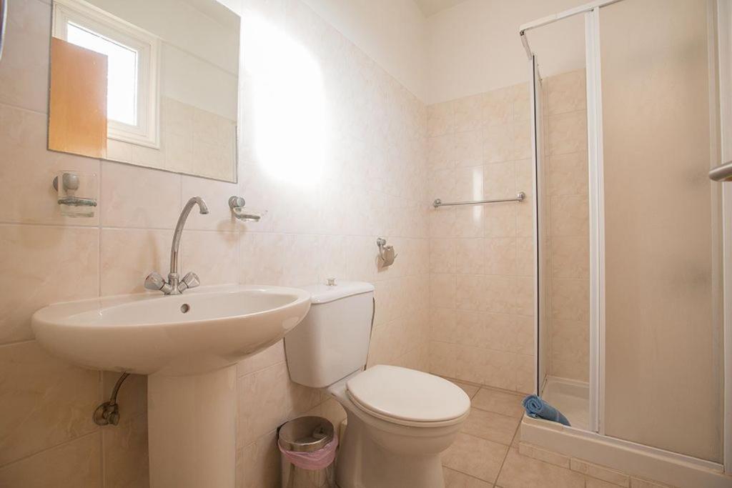 Протарас: Villa Ayia Triada Beautiful 5BDR Villa with Pool Close to all Beaches and Amenities