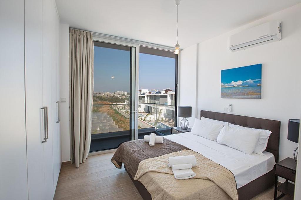 Протарас: Villa Olive Titan Brand NewExquisite 5BDR Protaras Villa with PoolClose to the Beach