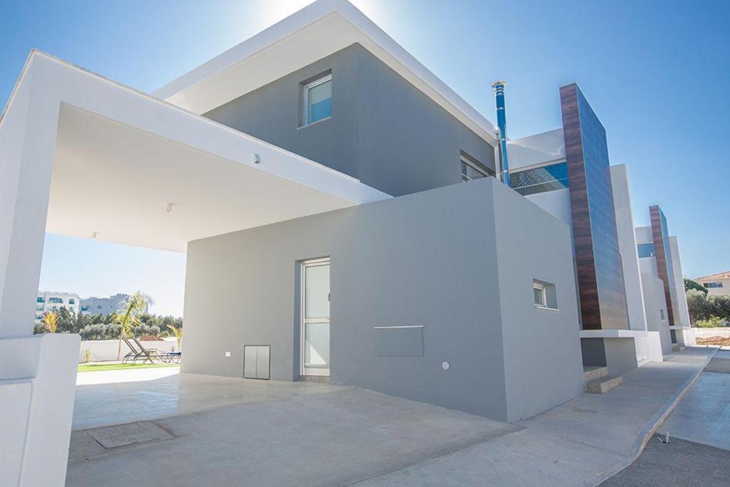 Протарас: Villa Olive LouxBrand New Exquisite 5BDR Protaras Villa with PoolClose to the Beach
