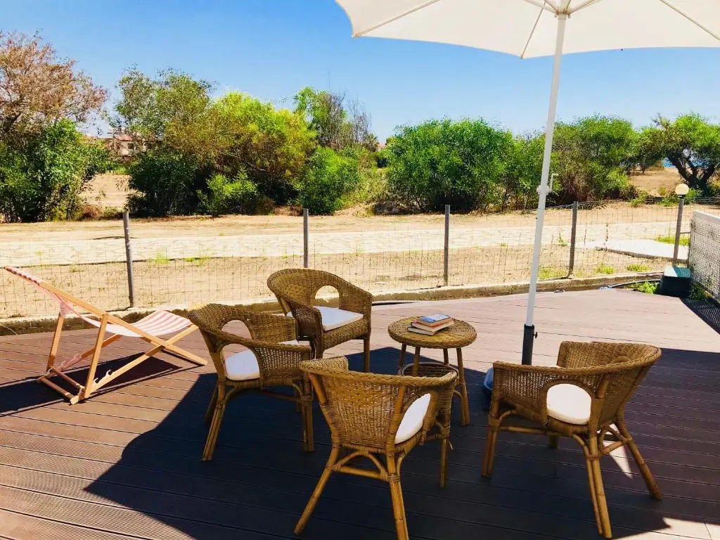 Перволия: Tonia's Beach Apartment