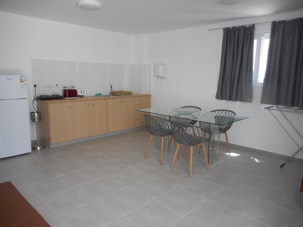 Айя-Напа: Luxiary Delux Apartment at Kkaras