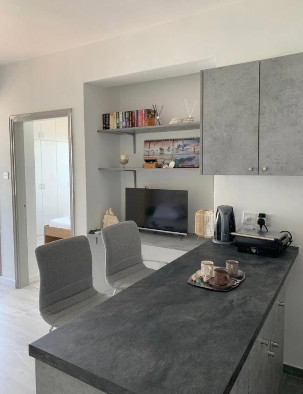 Ларнака: Alex Beach Apartment 503