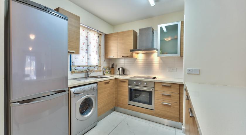 Гермасойя: Camelia Gardens Apartment No. 102