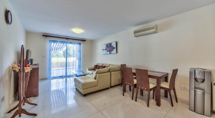 Гермасойя: Camelia Gardens Apartment No. 102