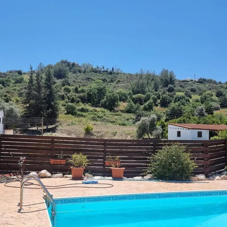 Стени: Potamos Private Suites (Adults Only)