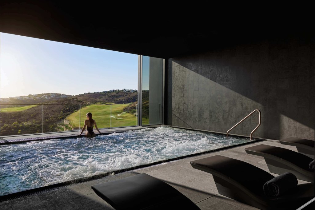 Пафос: Minthis Resort