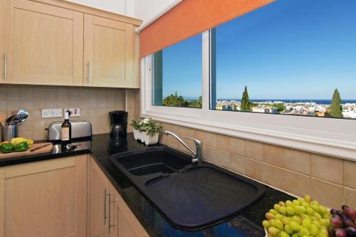 Протарас: Holiday Home 2 Bedrooms 1 Bathroom Protaras
