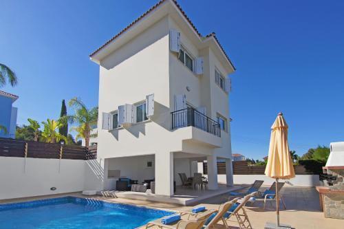 Holiday Home 2 Bedrooms 1 Bathroom Protaras — фото 1