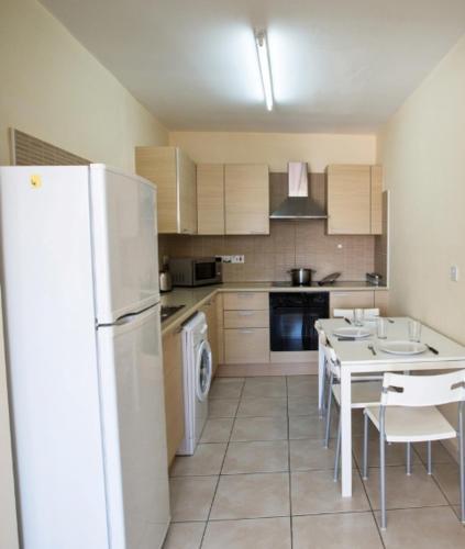 Айя-Напа: Picture Relaxing in Your Holiday Apartment in Ayia Napa Reading Your Favourite Book, Ayia Napa Apartment 1280