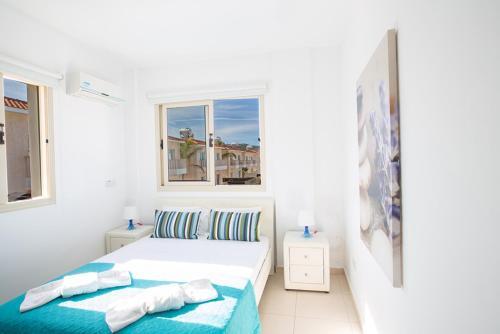 Протарас: The Ultimate 5 Star Holiday Villa in Protaras with Private Pool And Close To the Beach, Protaras Villa 1292